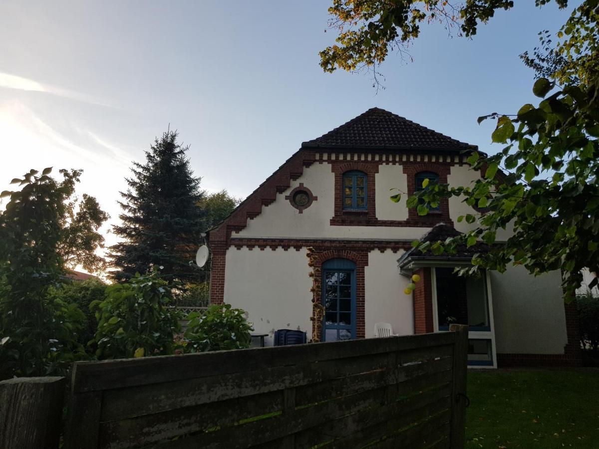 Gemuetliche Ferienunterkunft Direkt Am Meer Holnis Exterior foto